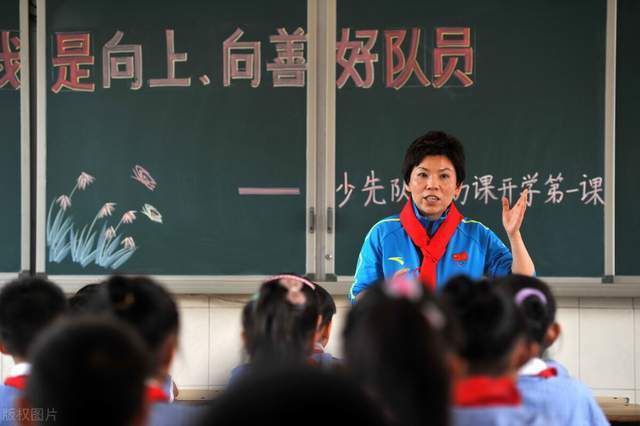 他在过去两场对阵马刺、灰熊的比赛中，分别刷新了个人得分和篮板的生涯纪录。
